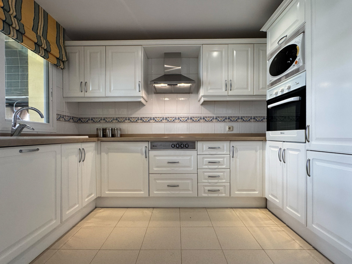 Apartment for sale in Elviria