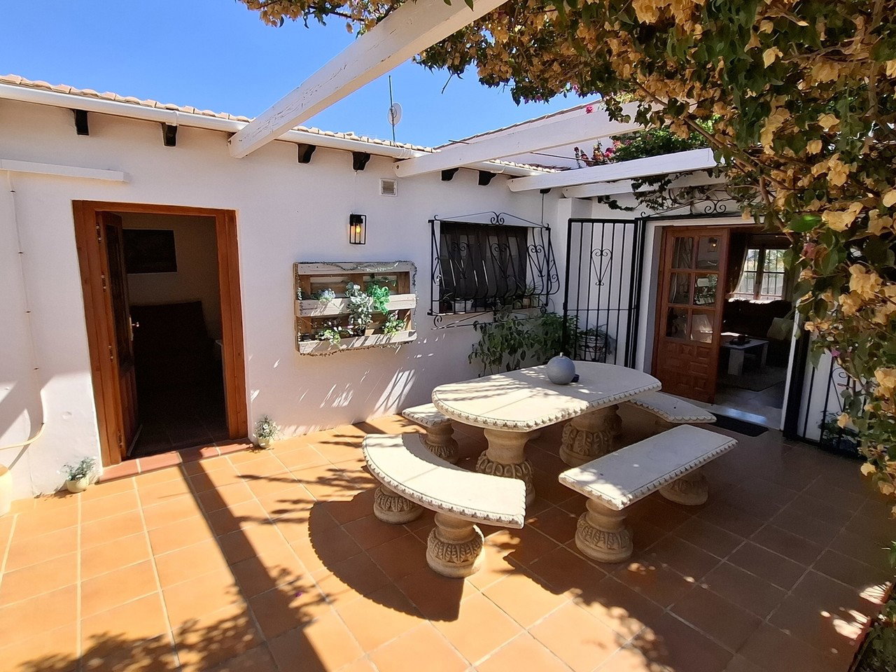 Villa for sale in Antas