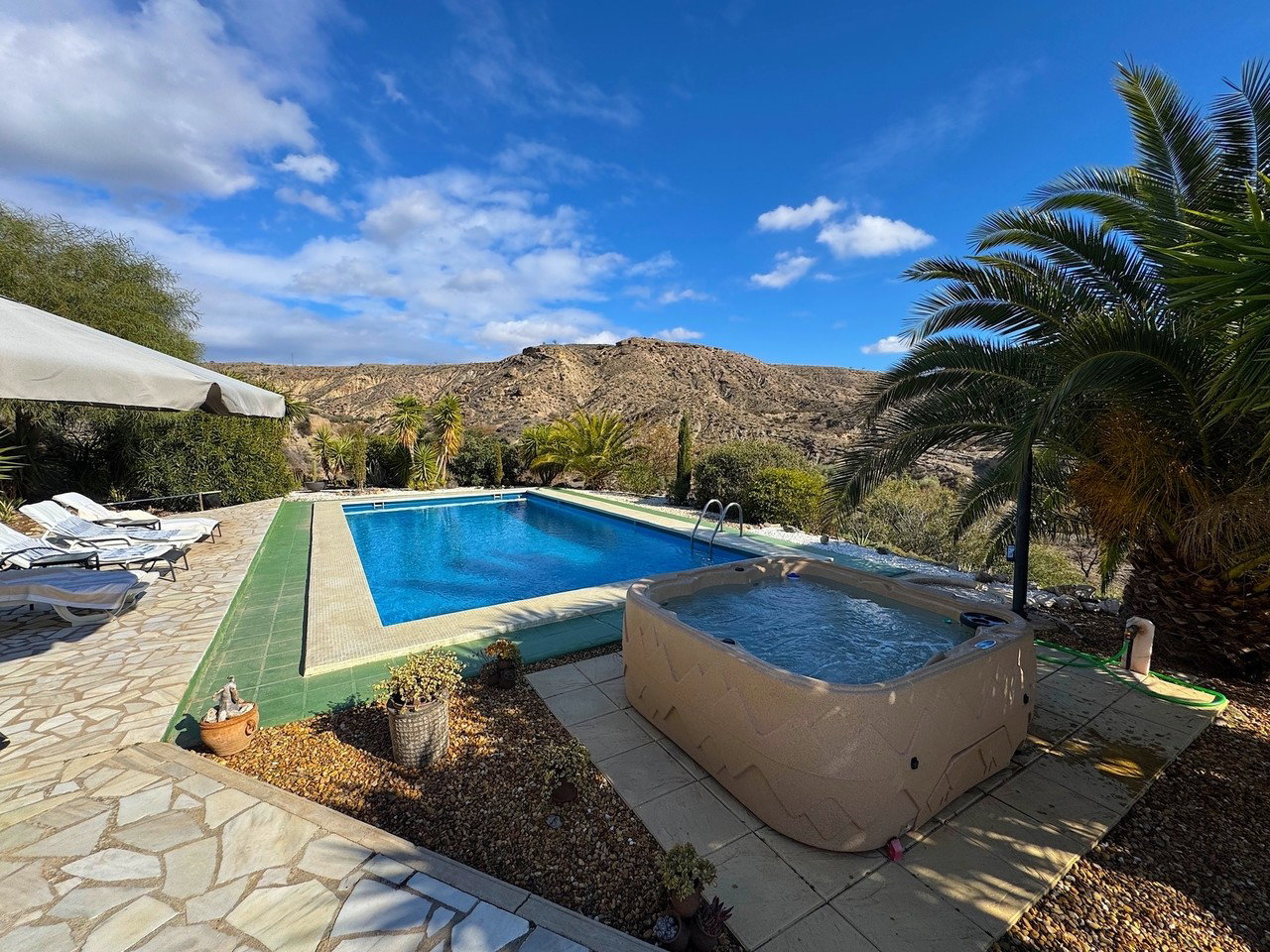 Finca for sale in Huercal-Overa