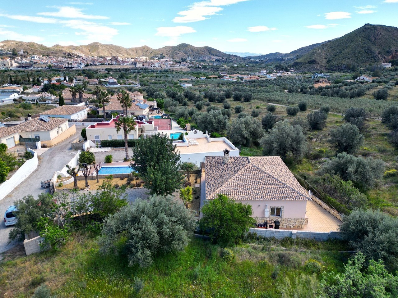 Villa for sale in Cantoria