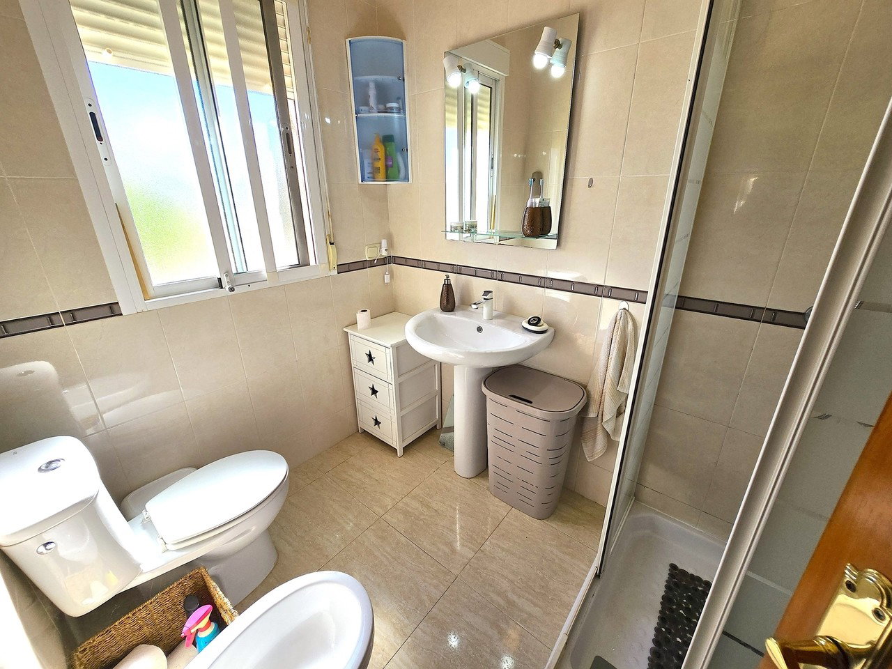 Villa for sale in Cantoria