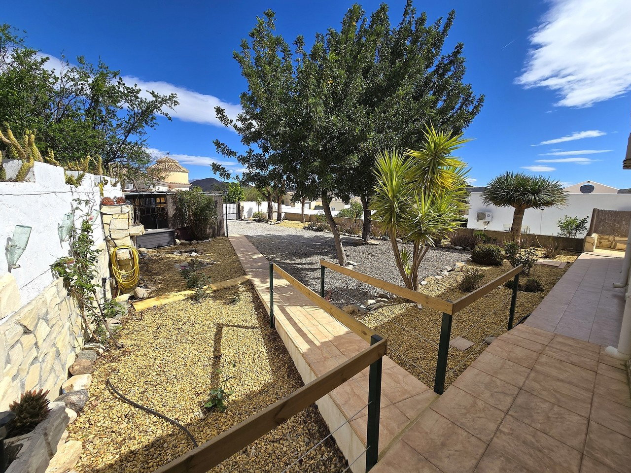 Villa for sale in Cantoria