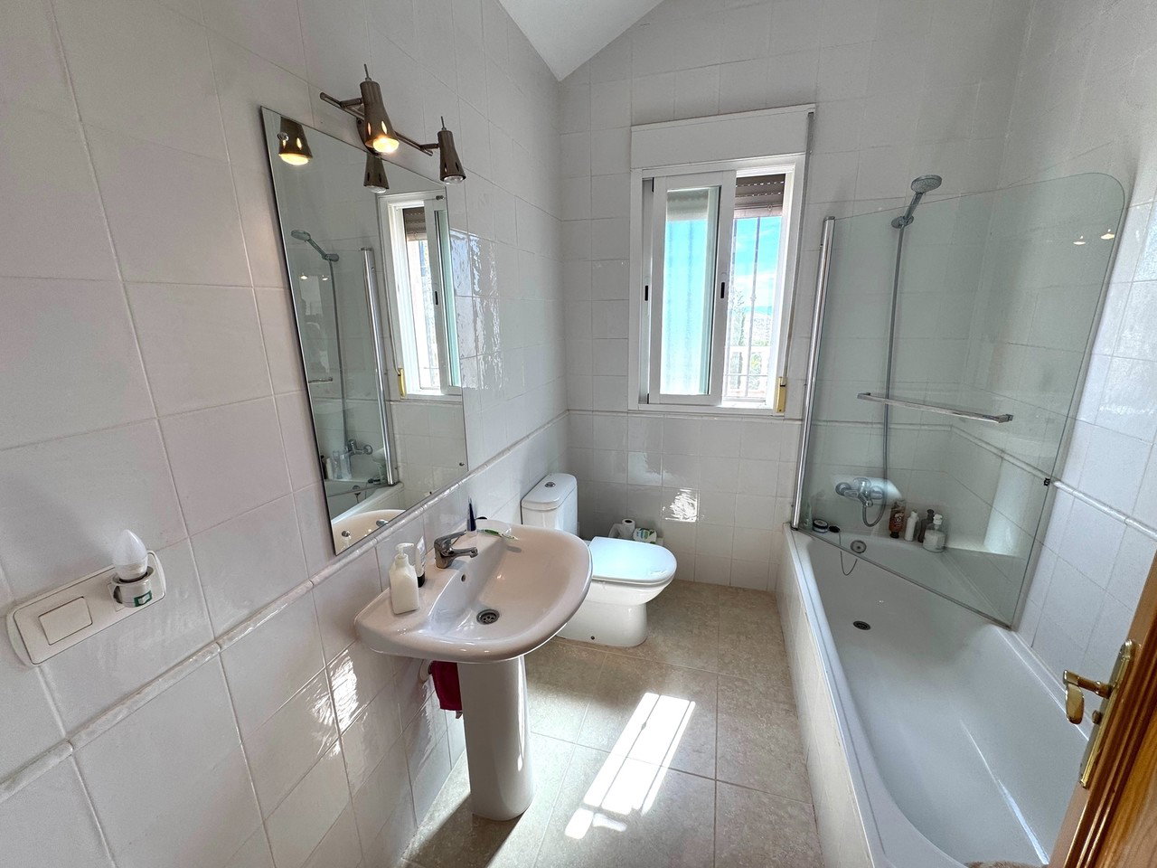 DP-17-A1493-17 Villa for sale in Puerto Lumbreras