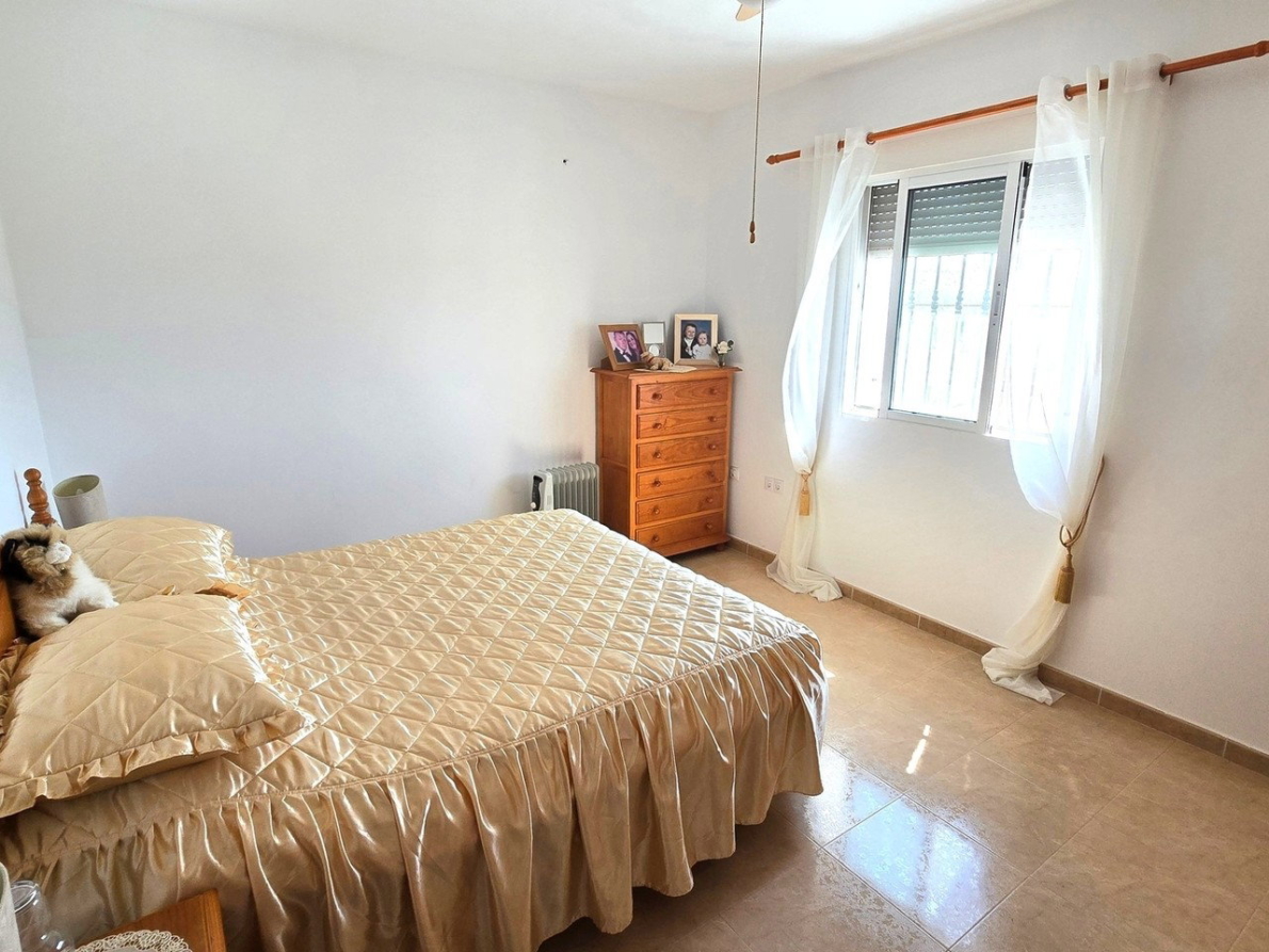 Villa for sale in Albox