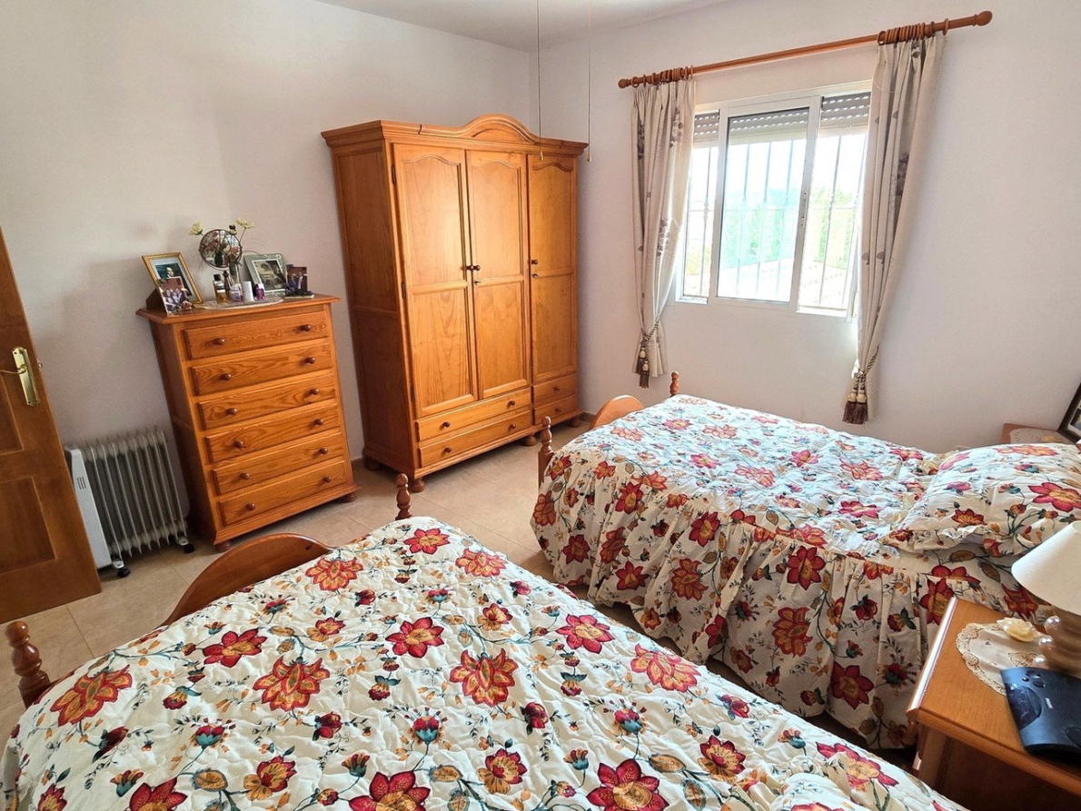 Villa for sale in Albox