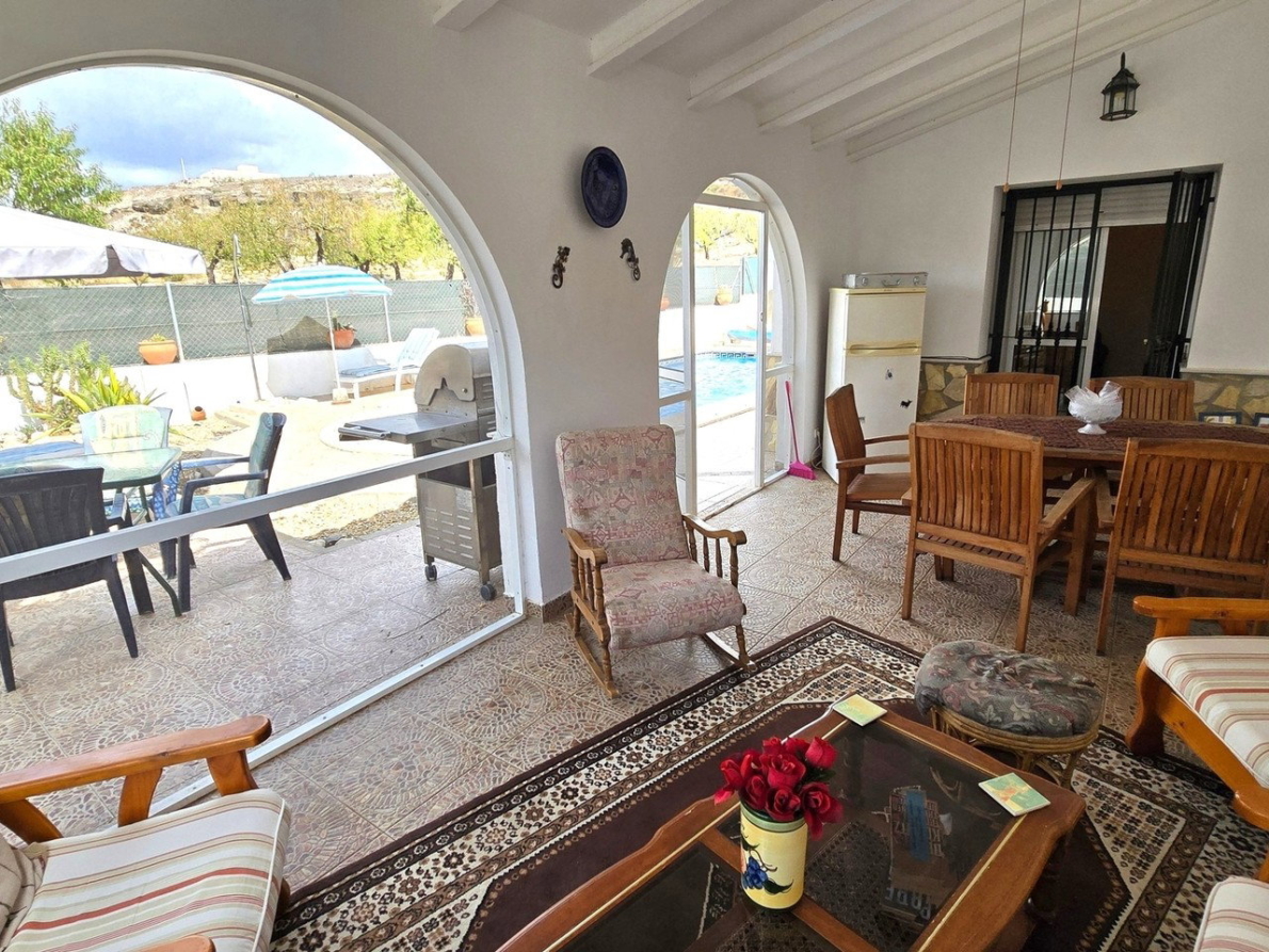 Villa for sale in Albox