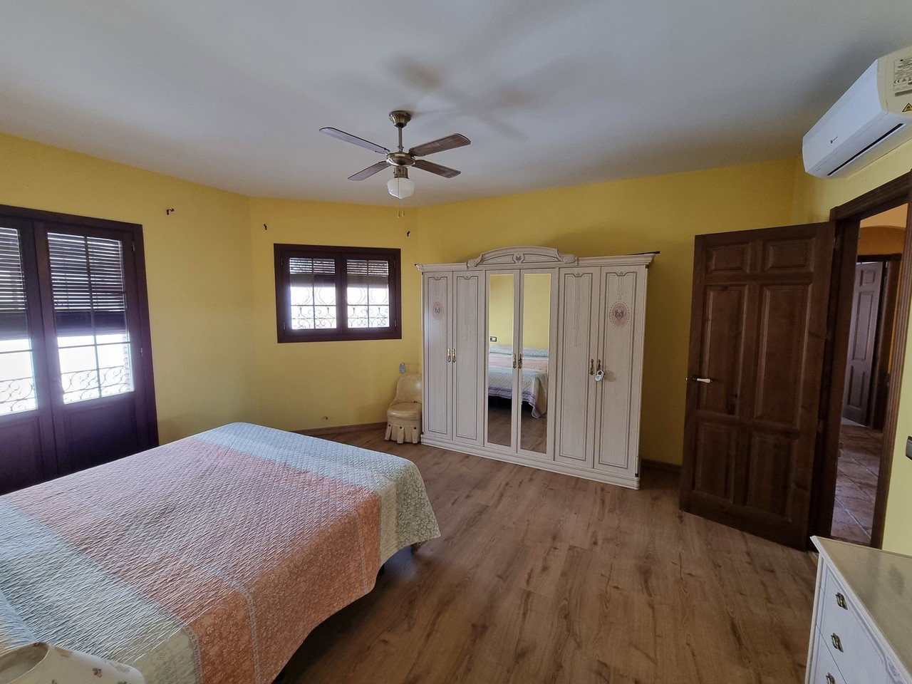 Villa for sale in Turre