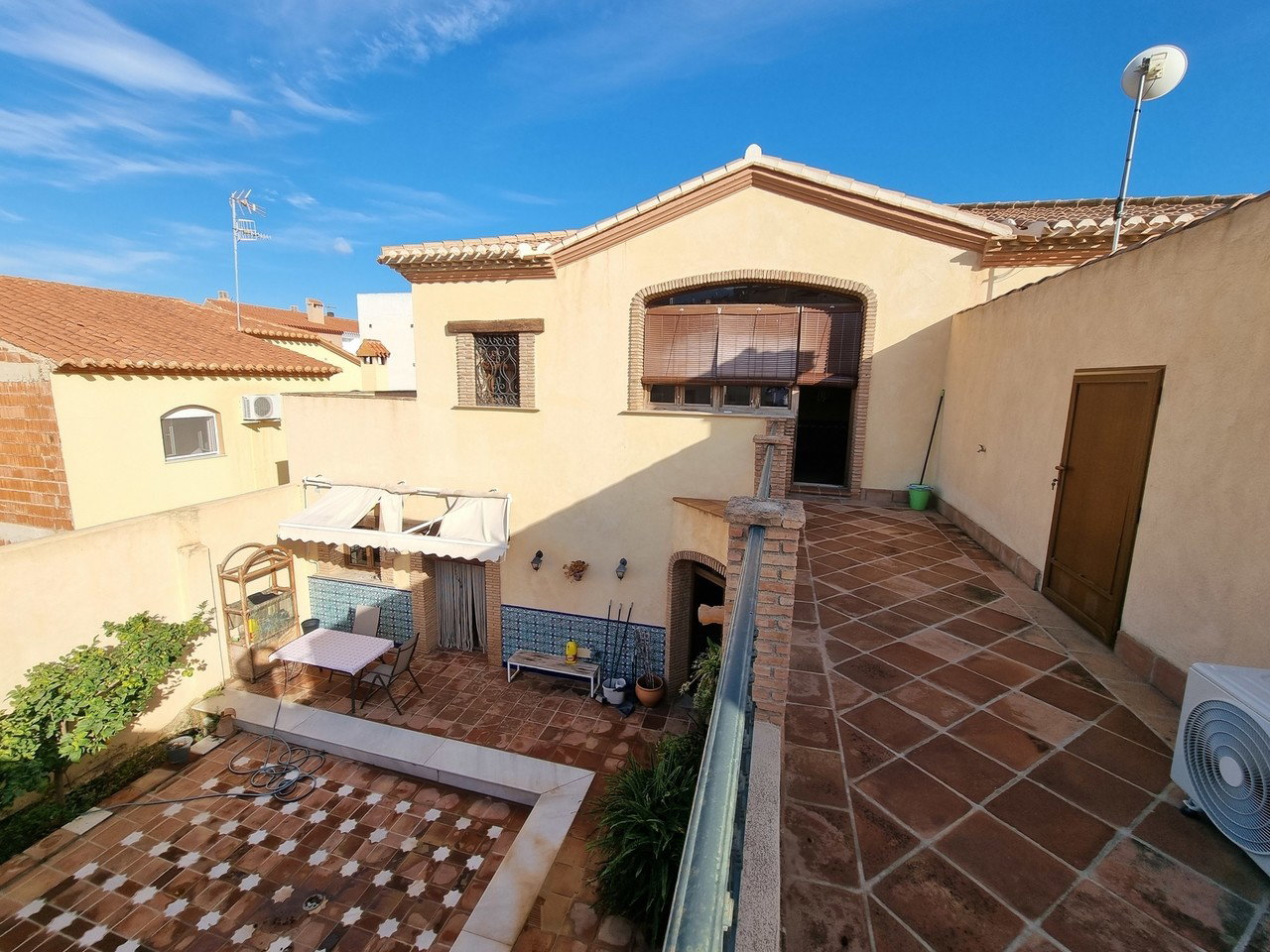 Villa for sale in Turre