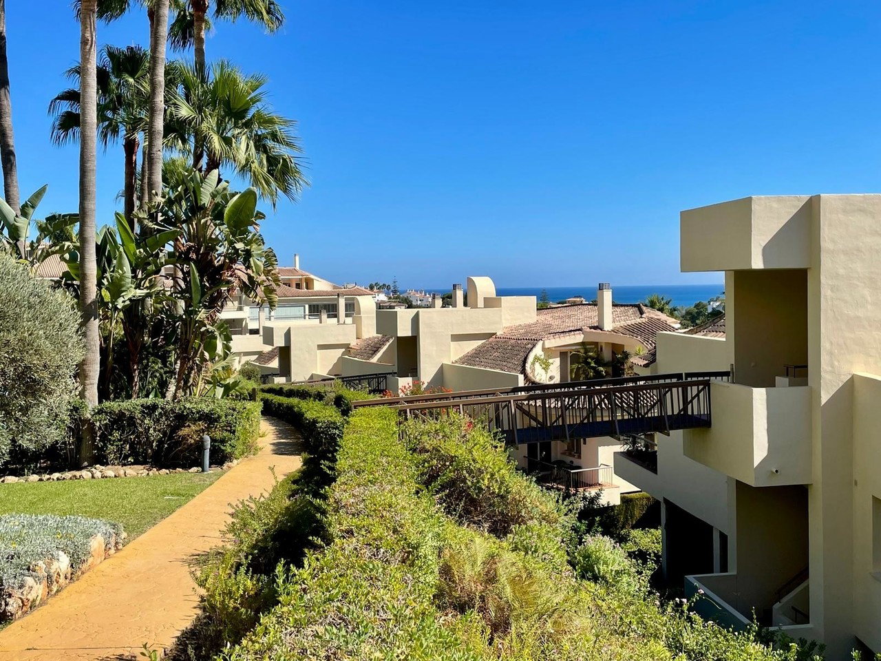 DP-17-B2399-22 Apartment for sale in Riviera Del Sol