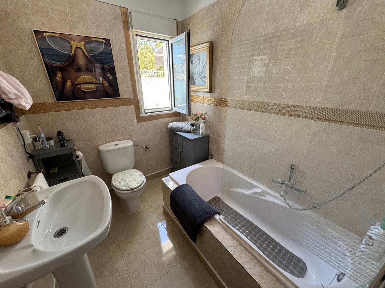 Villa for sale in Bedar
