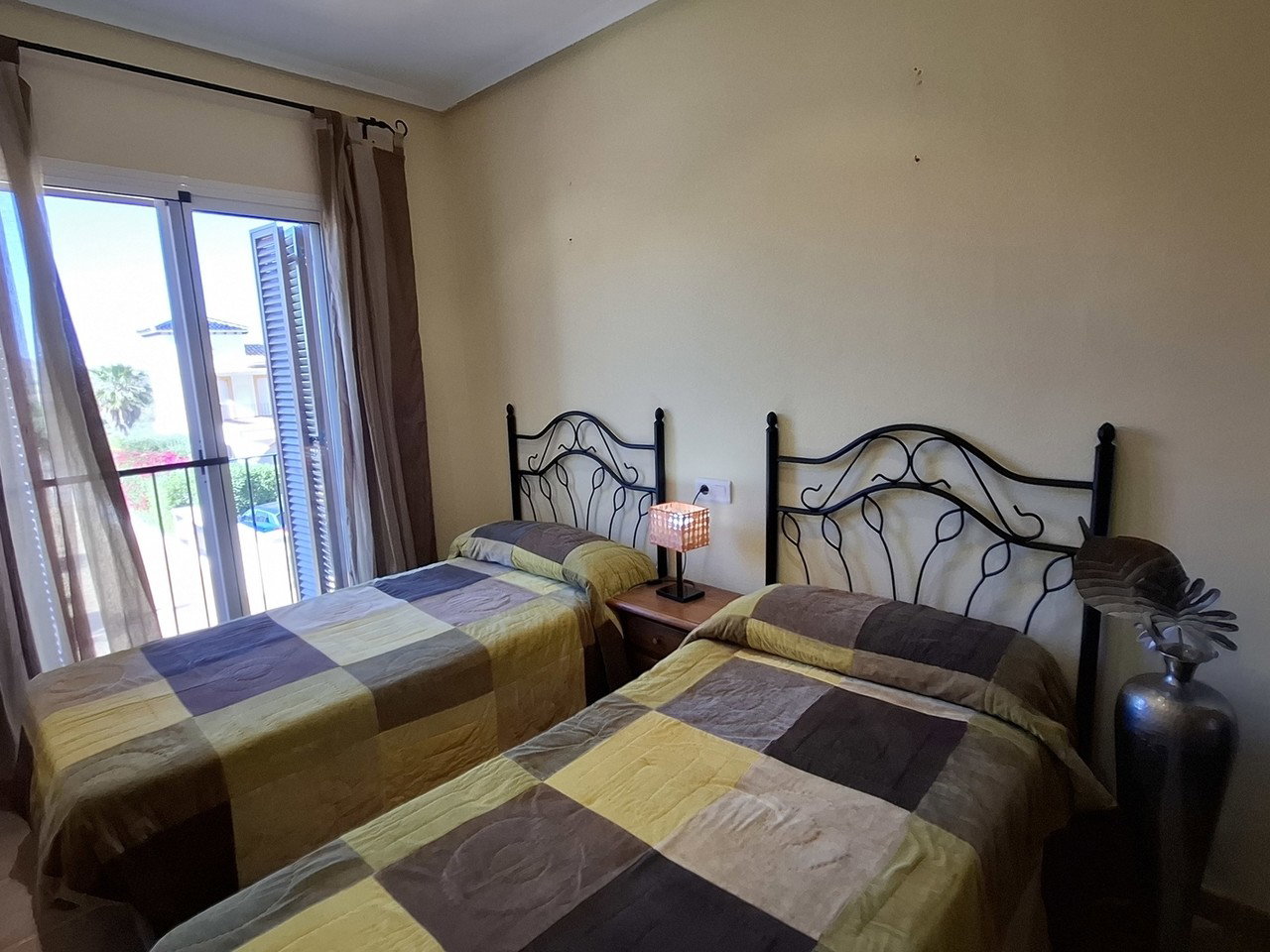 duplex for sale in Vera