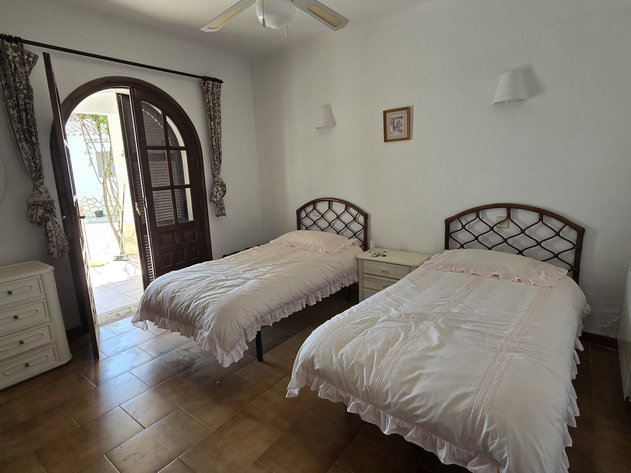Villa for sale in Bedar