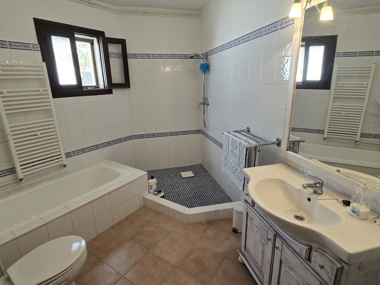 Villa for sale in Bedar