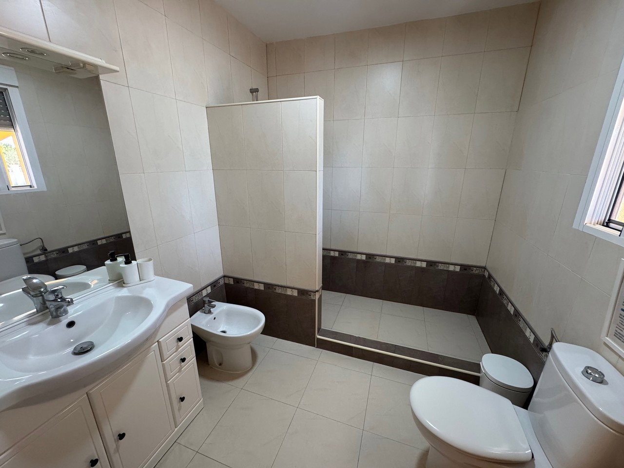 Villa for sale in Turre