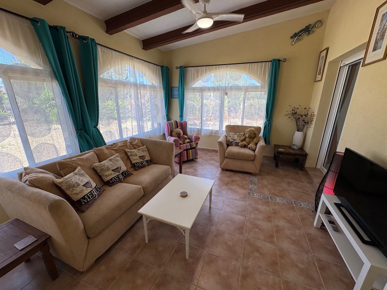Villa for sale in Turre
