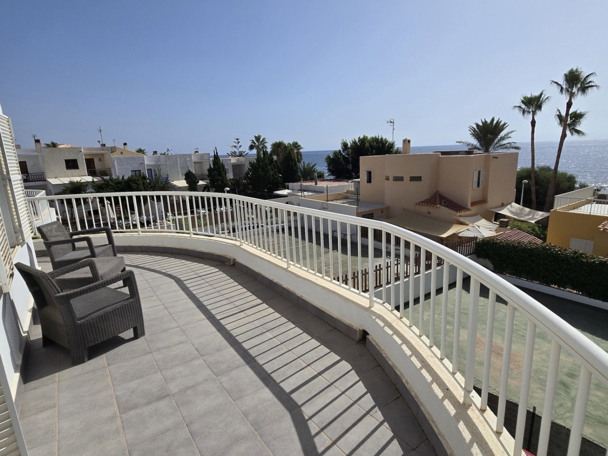 Villa for sale in El Calon