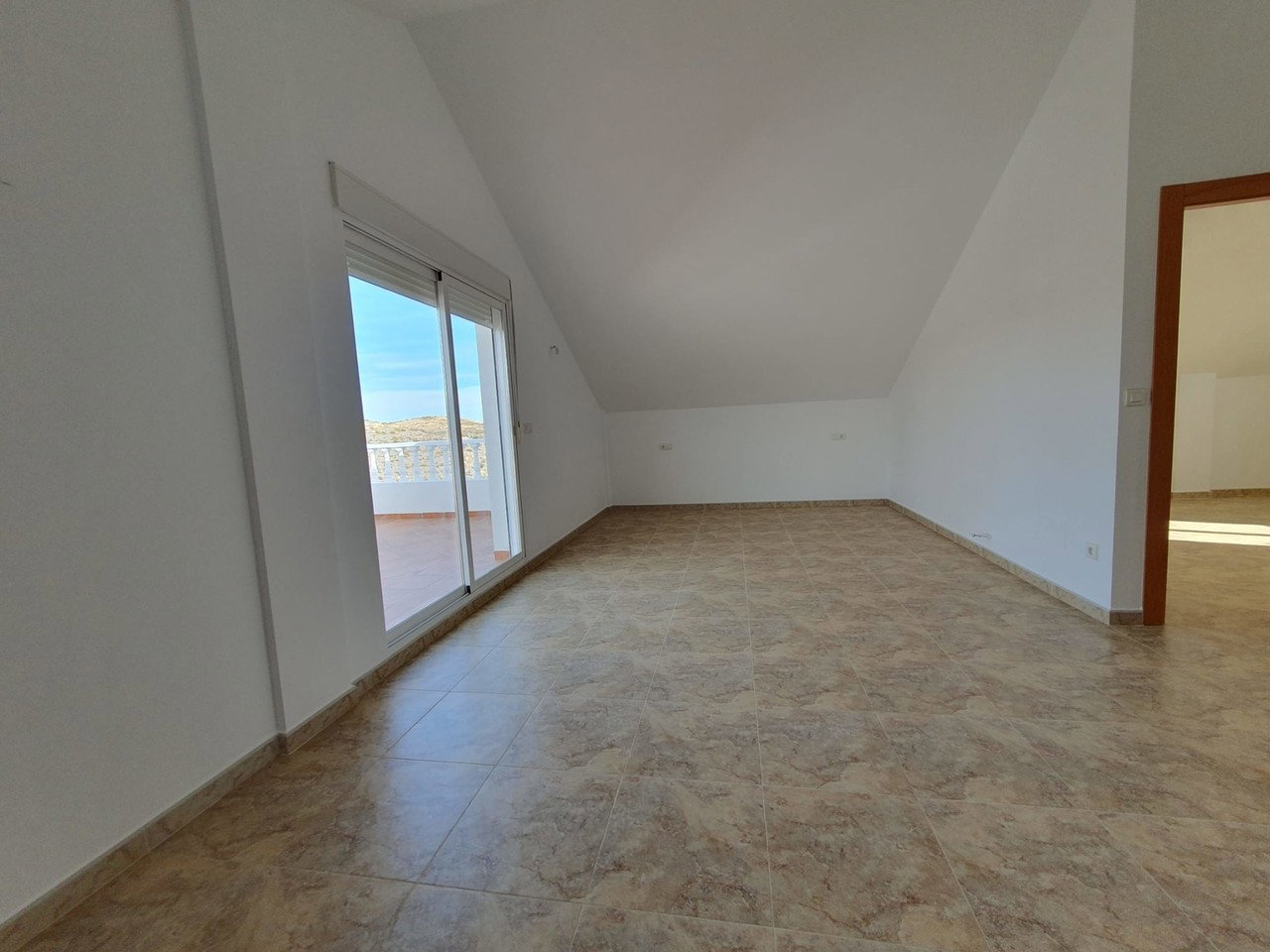 Villa for sale in Puerto Lumbreras