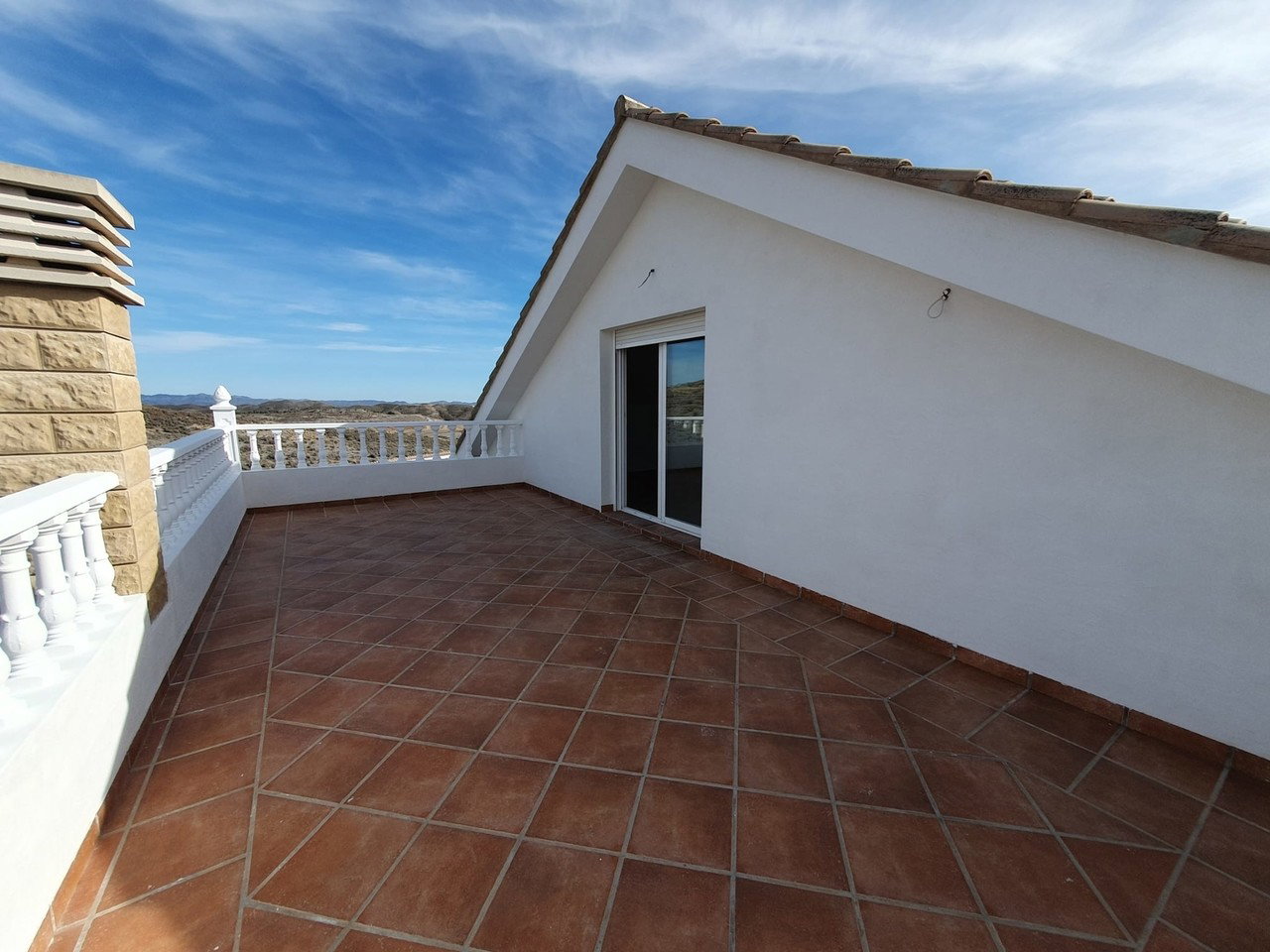Villa for sale in Puerto Lumbreras