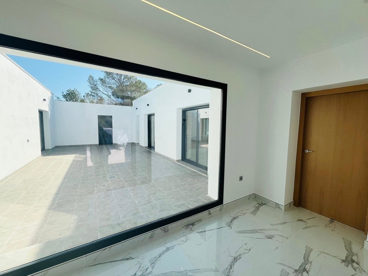 Villa for sale in Puerto Lumbreras