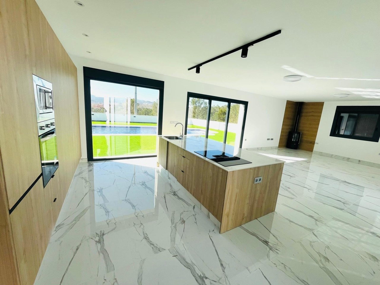 Villa for sale in Puerto Lumbreras