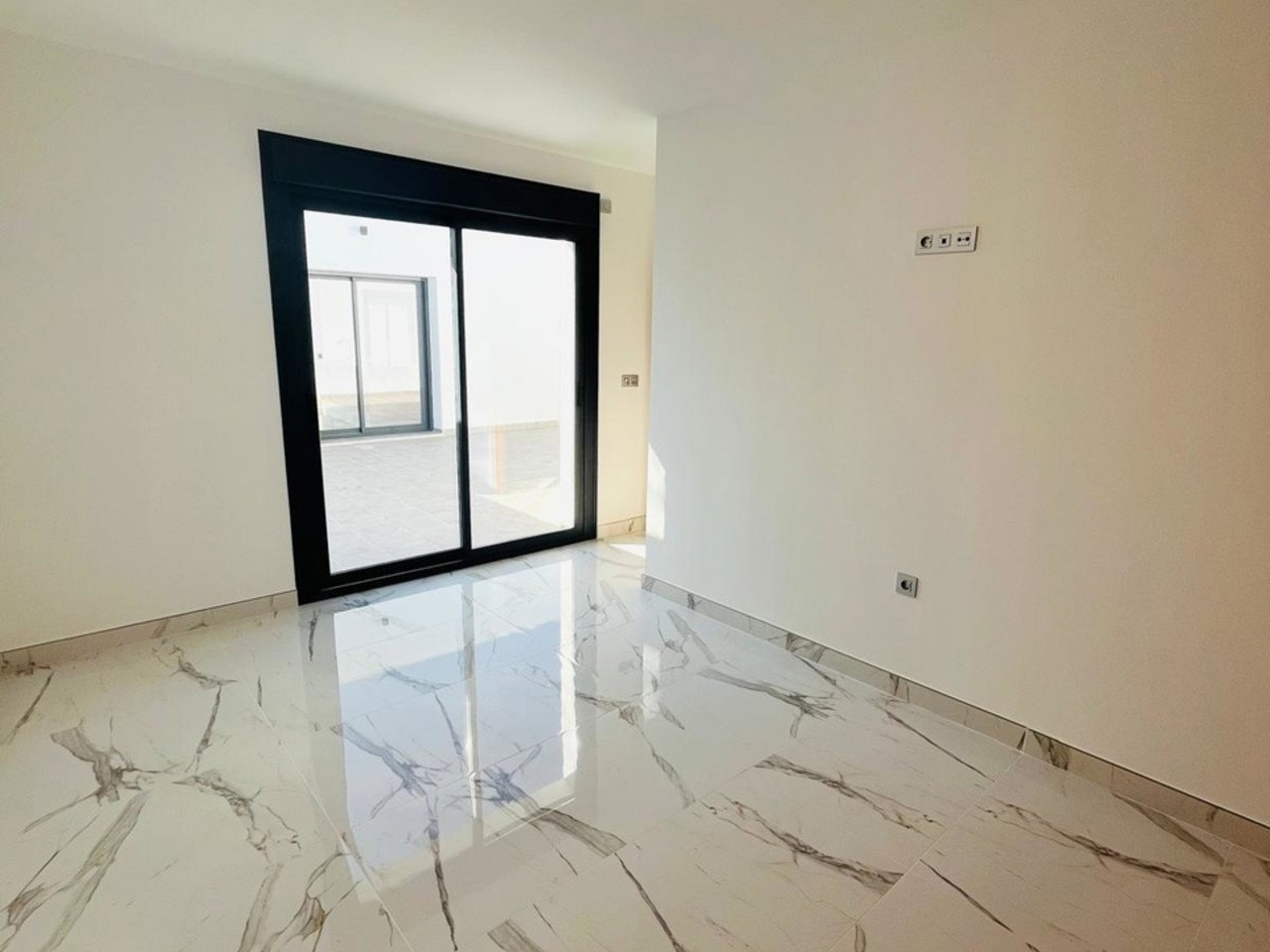 Villa for sale in Puerto Lumbreras