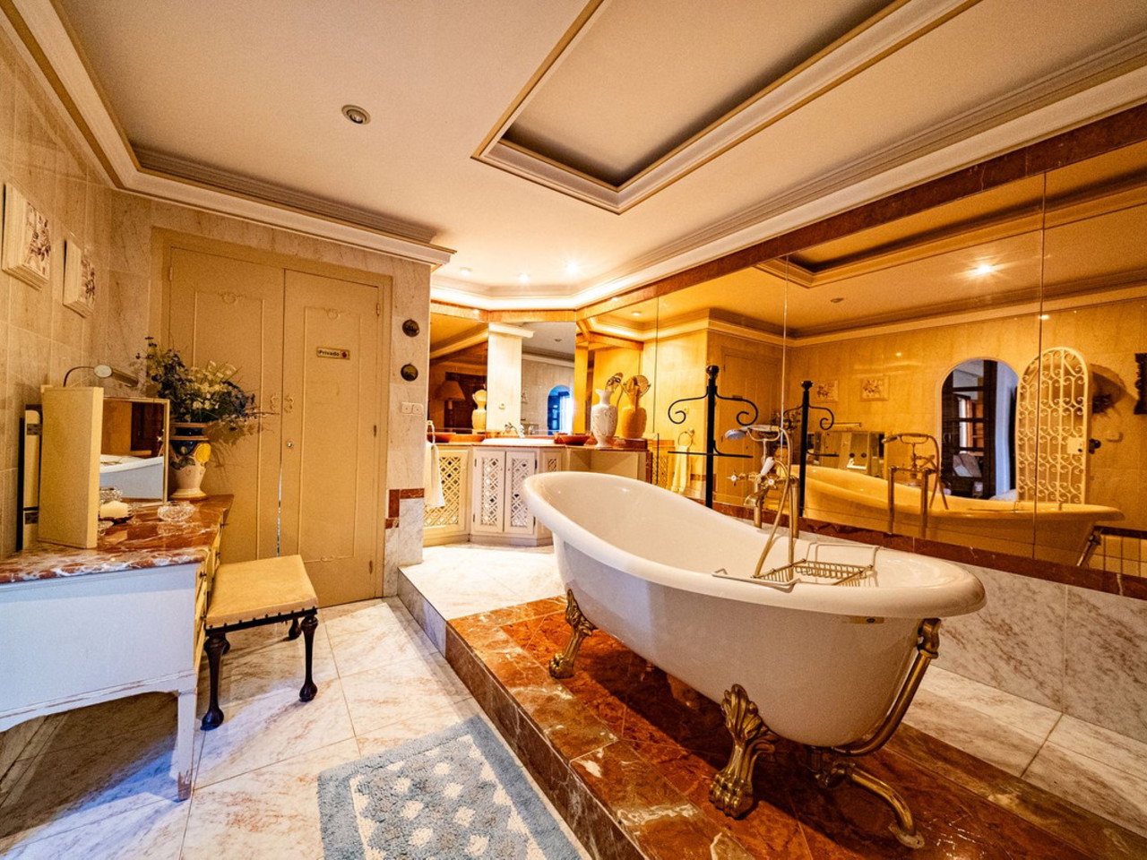 Villa for sale in Alhaurin De La Torre
