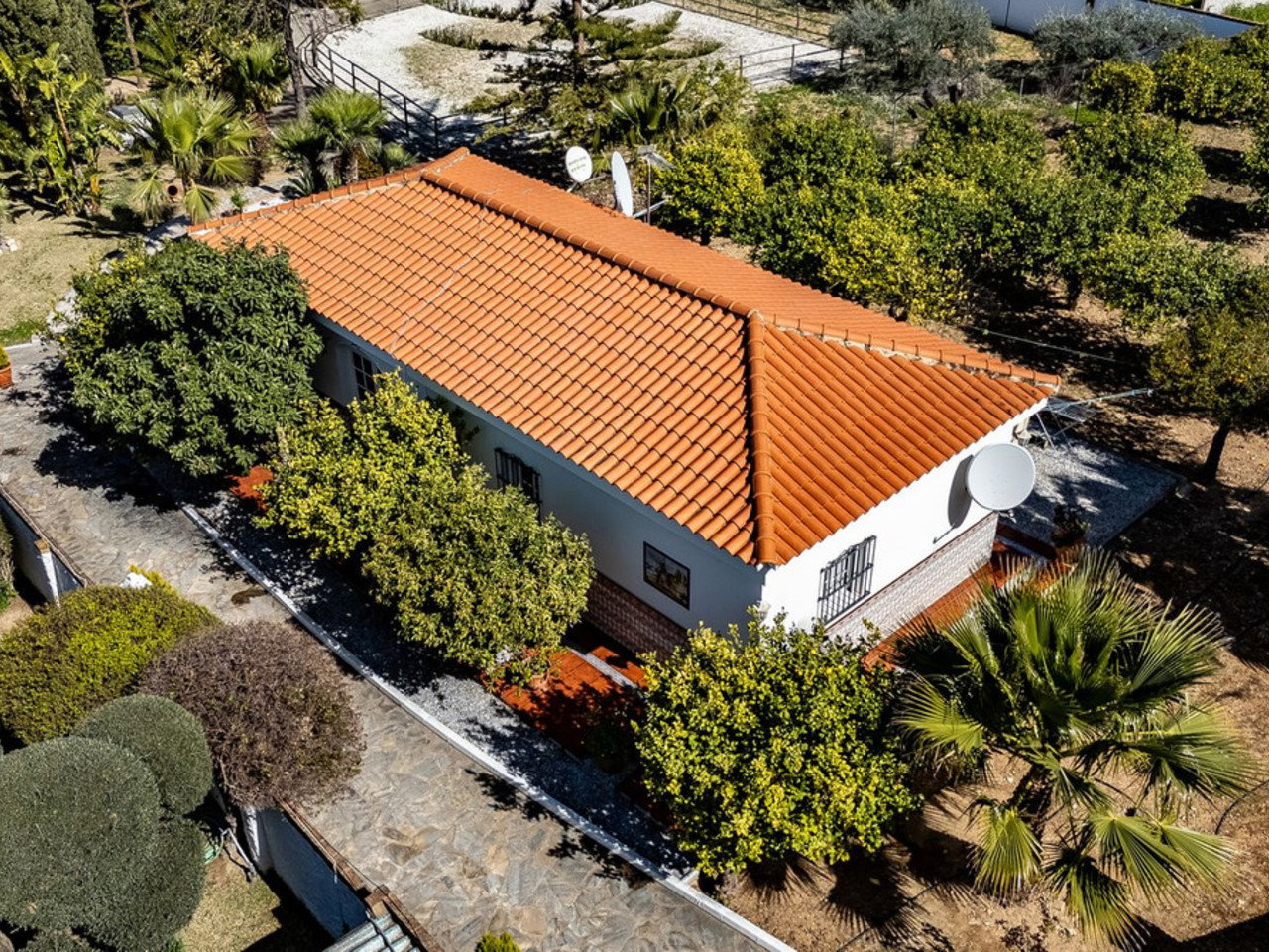 Villa for sale in Alhaurin De La Torre