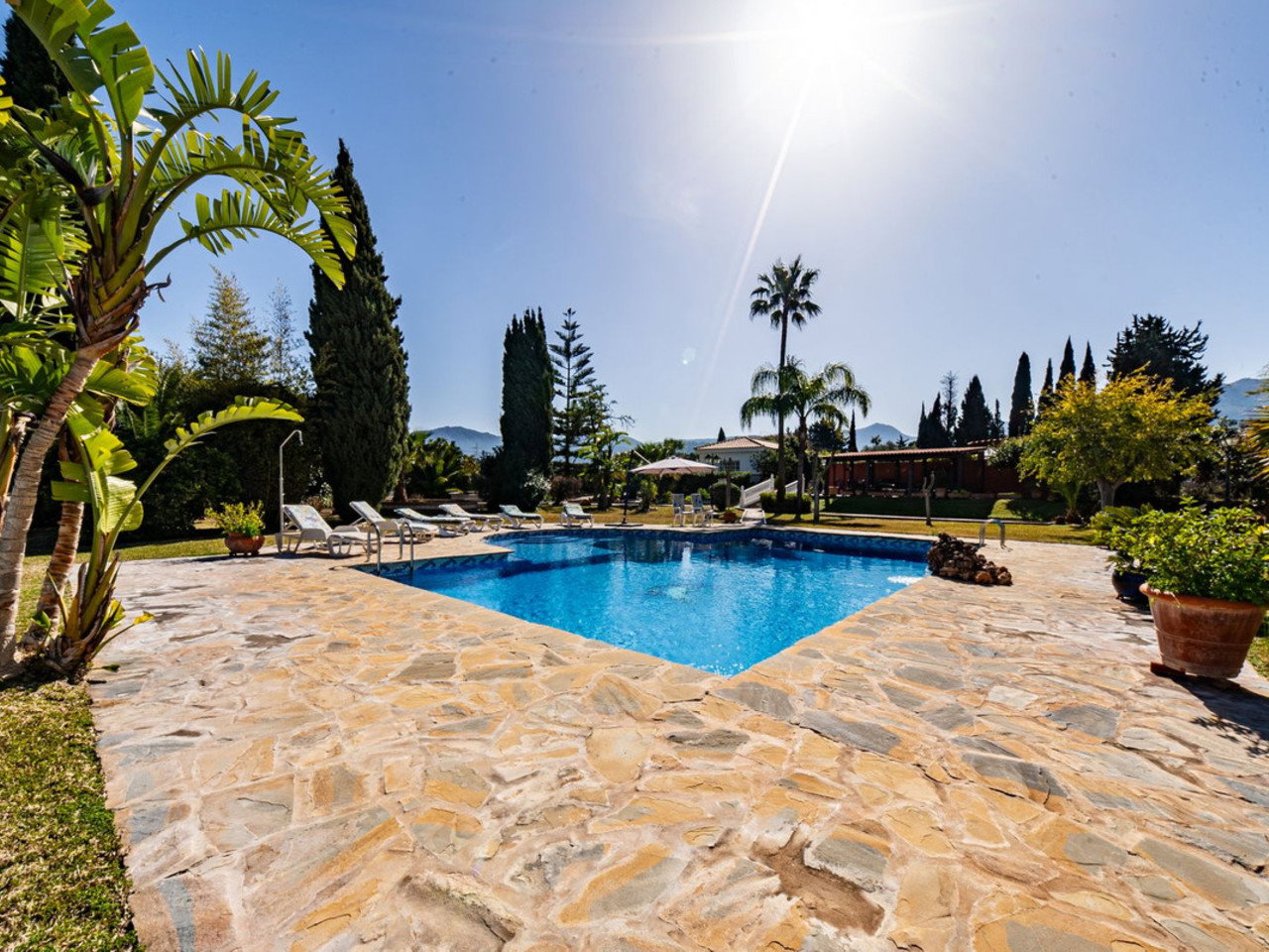 Villa for sale in Alhaurin De La Torre