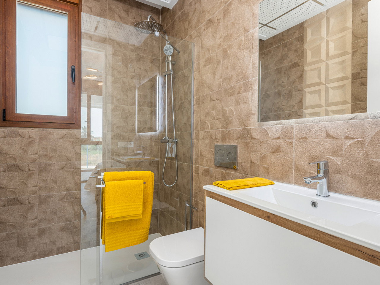 DP-17-E329-23 Villa for sale in Vera