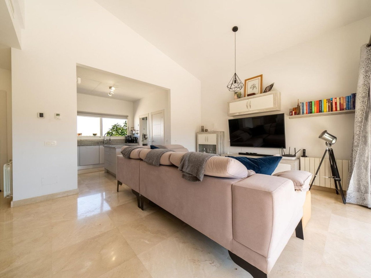 DP-17-E332-10 Villa for sale in Coin