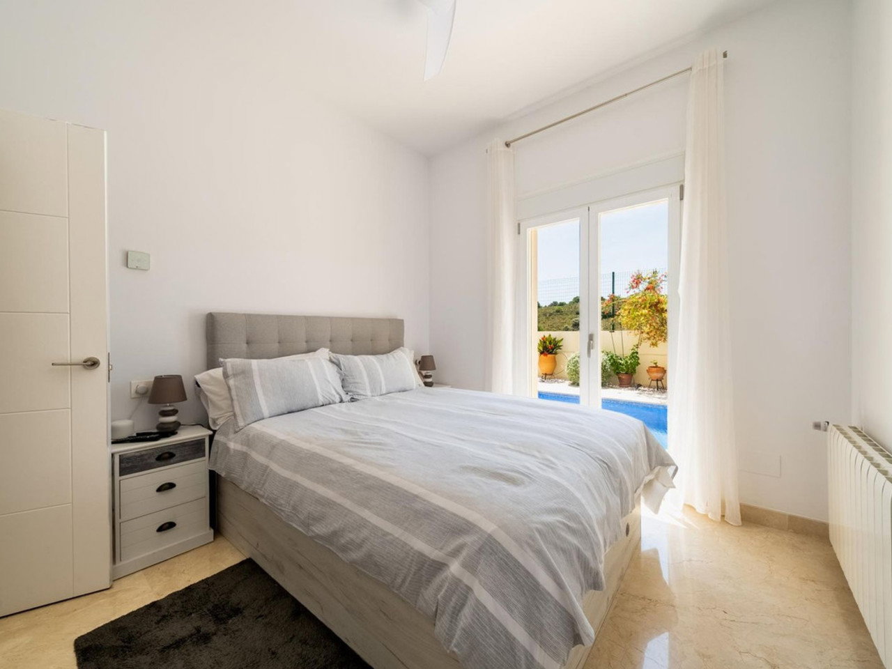 DP-17-E332-13 Villa for sale in Coin