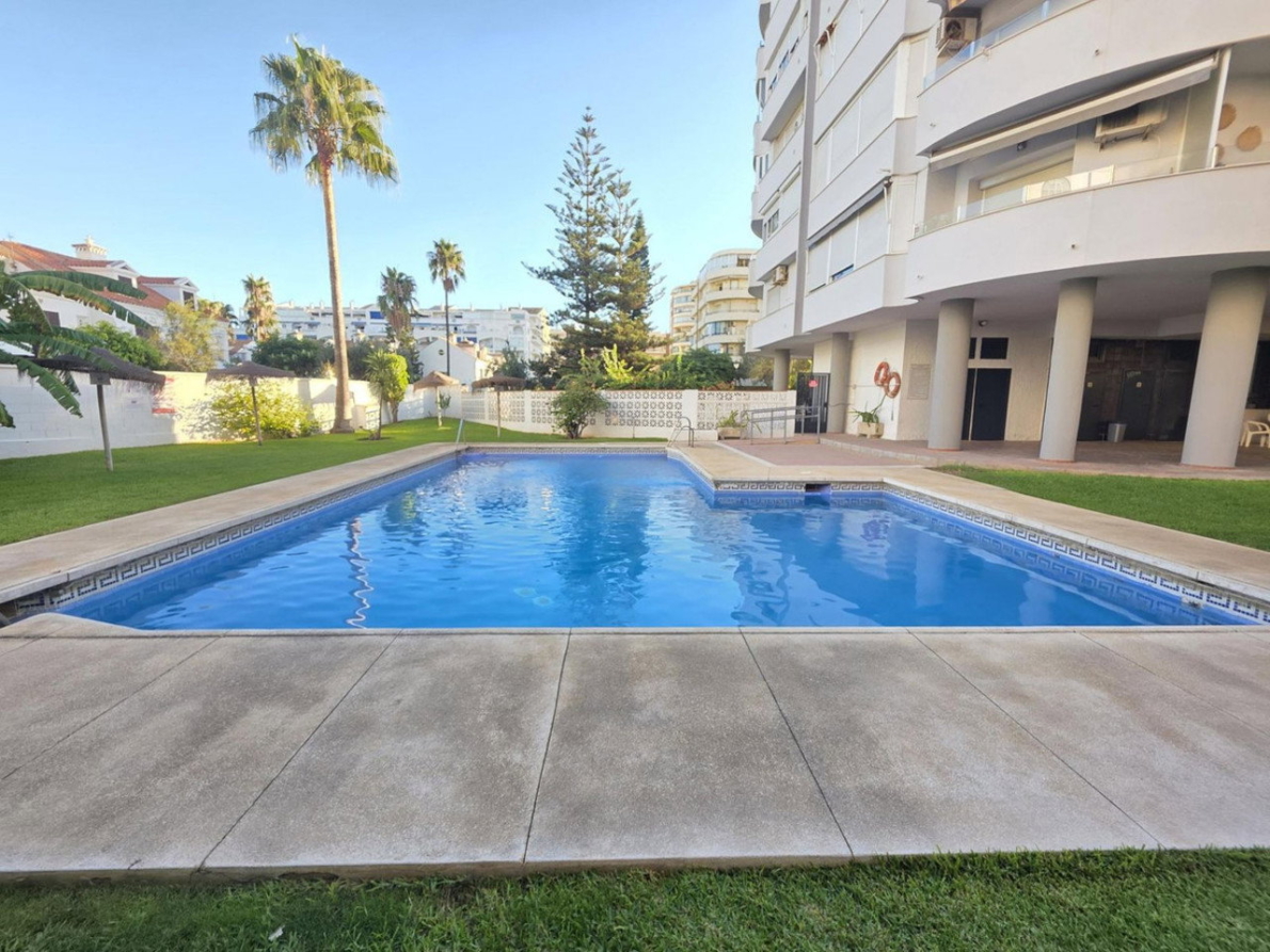 DP-17-E341-1 Apartment for sale in Fuengirola