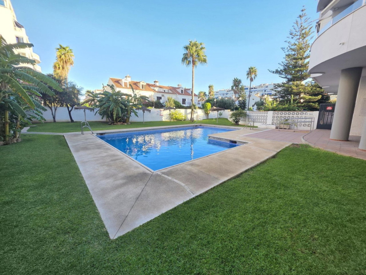 DP-17-E341-17 Apartment for sale in Fuengirola