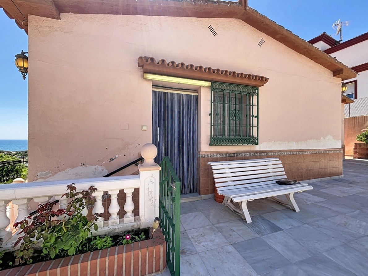 DP-26-6334-10 Villa for sale in Almayate