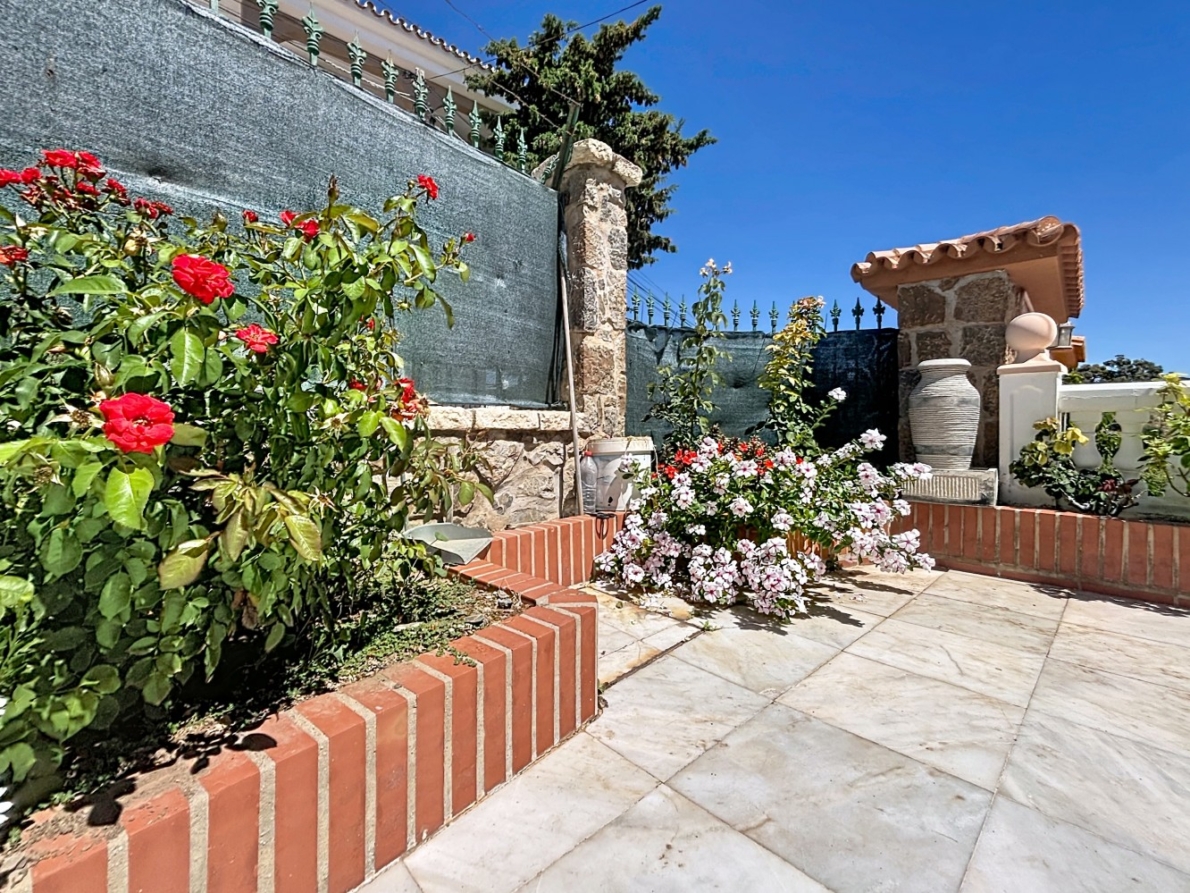 DP-26-6334-7 Villa for sale in Almayate