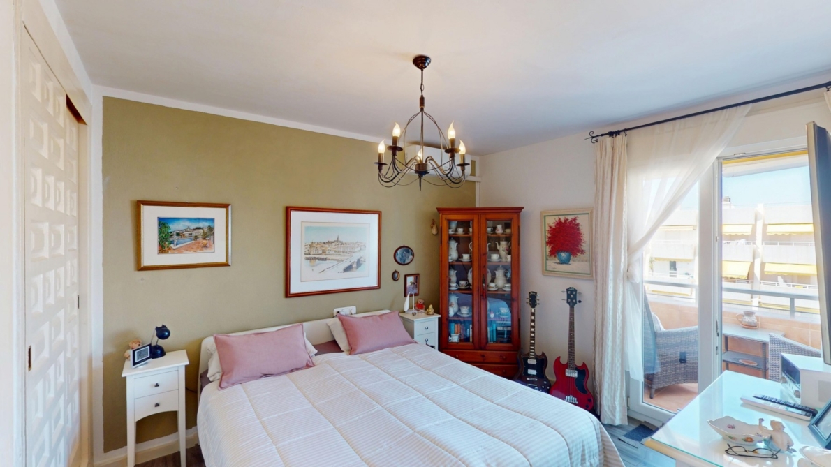 DP-26-6340-16 Apartment for sale in Caleta de Velez