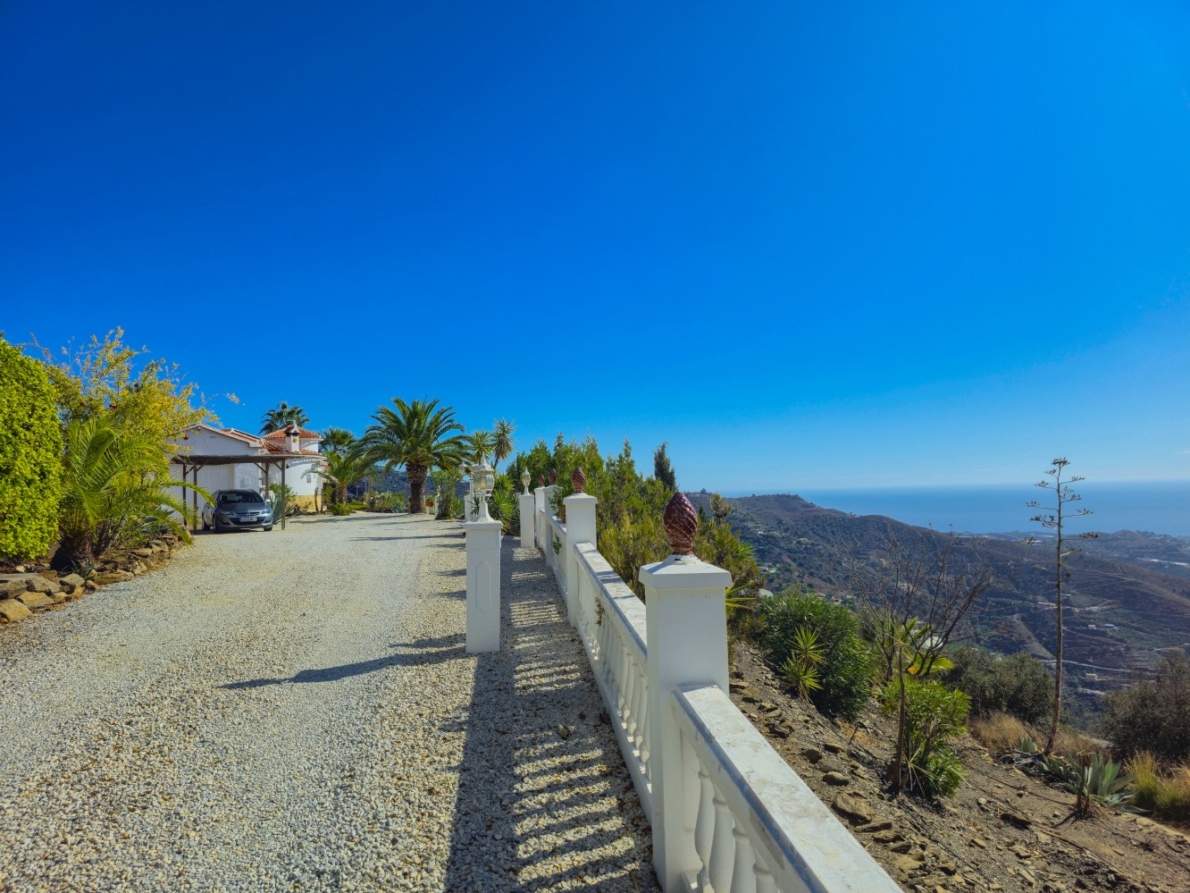 Villa for sale in Algarrobo