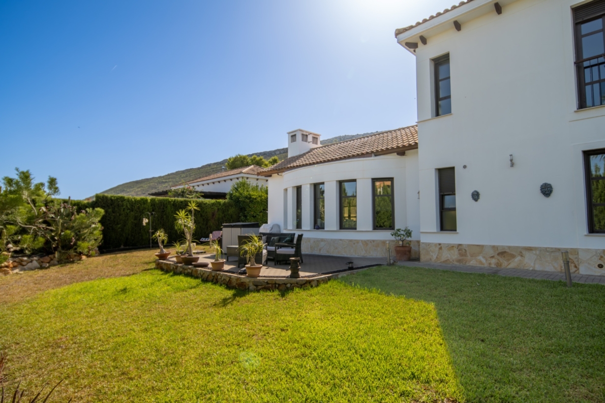 Villa for sale in Javea