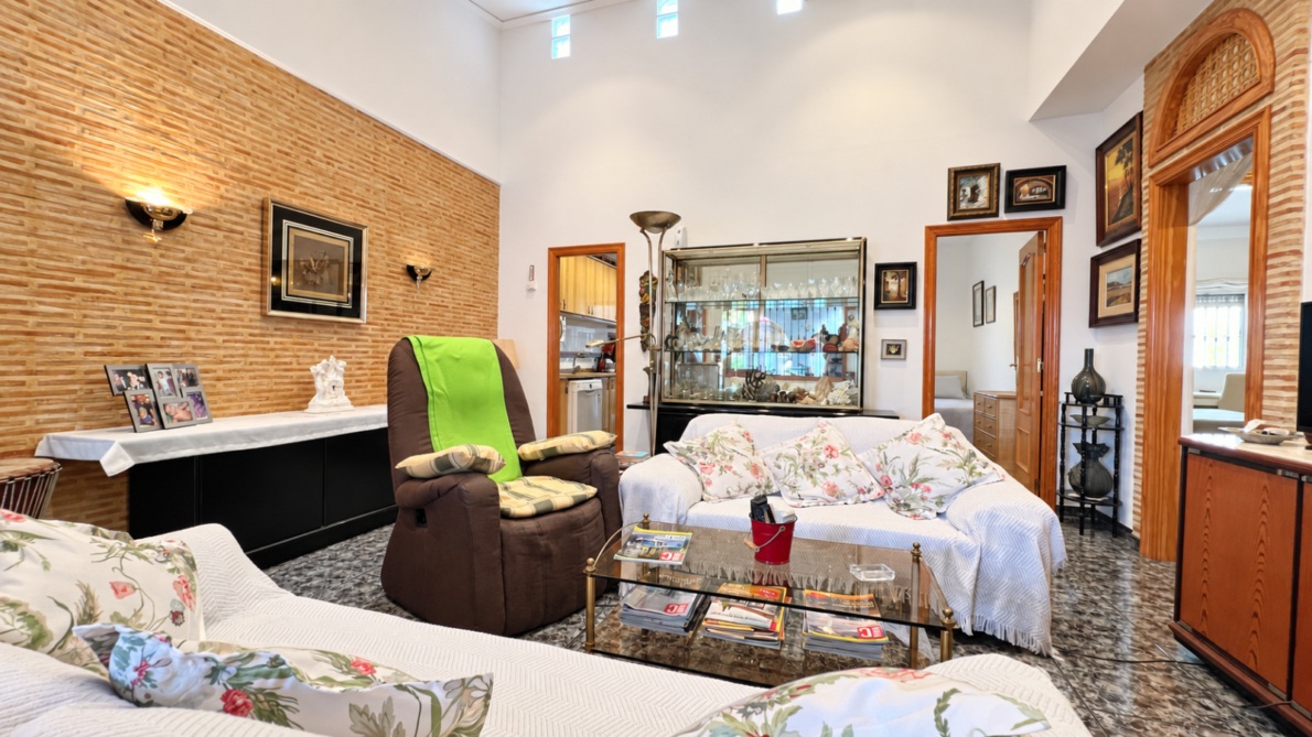 DP-31-FK-0826-4 Villa for sale in Denia