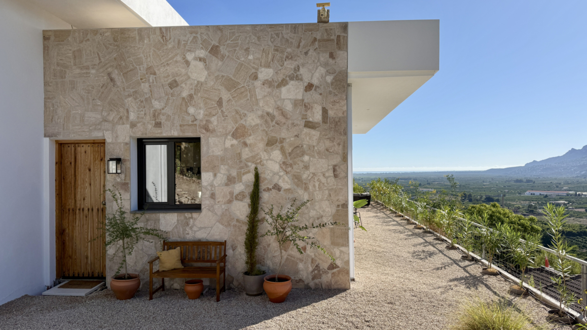 Villa for sale in Pego