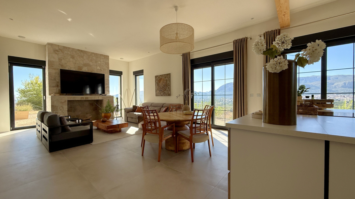 Villa for sale in Pego