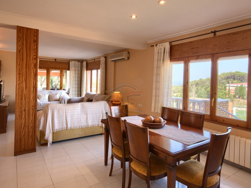 Villa for sale in Begur