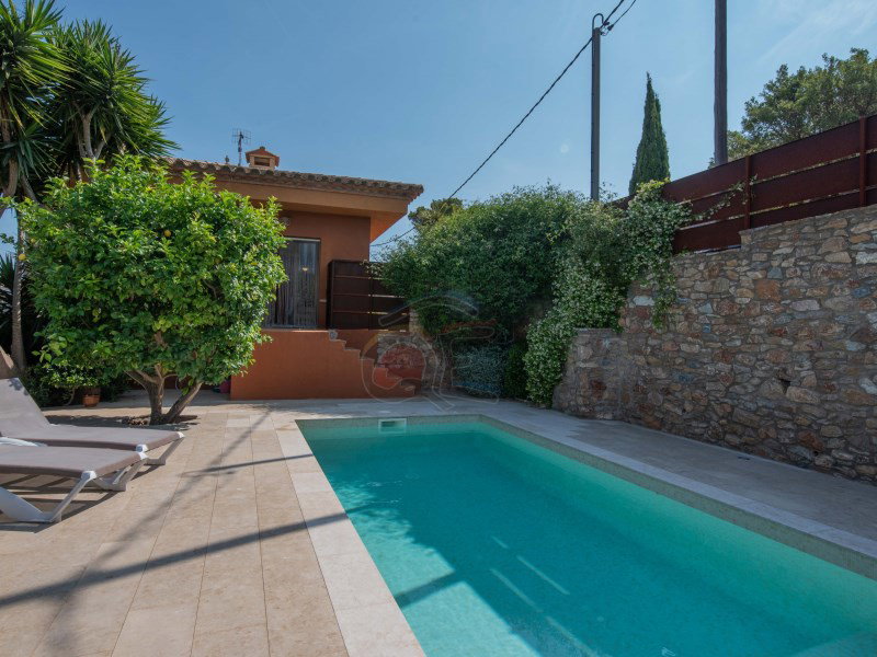 Villa for sale in Begur