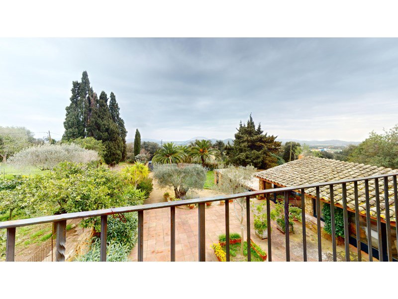 Finca for sale in Mont-Ras