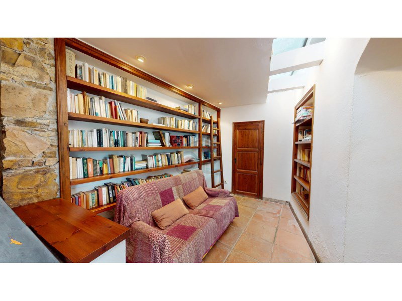 Finca for sale in Mont-Ras
