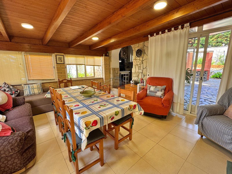 Villa for sale in Vidreres
