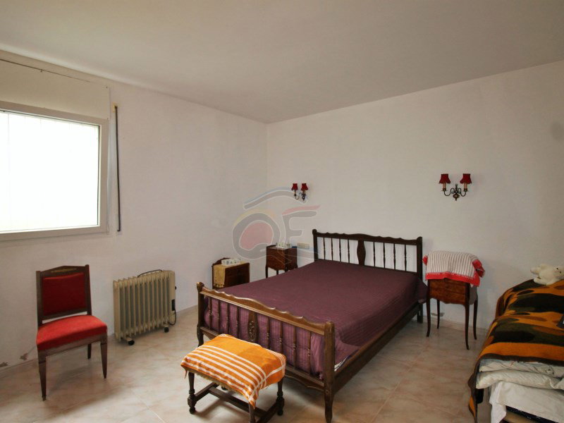 Finca for sale in Llagostera