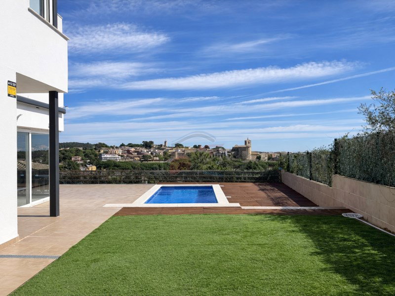 Villa for sale in Calonge