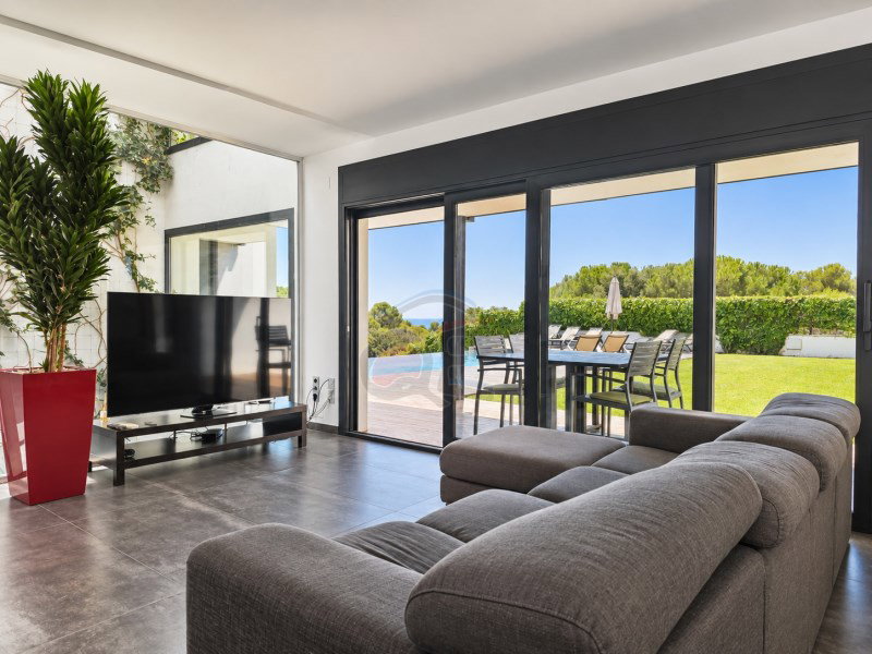 Villa for sale in Calonge