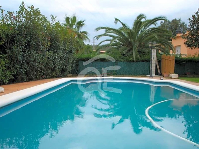 Villa for sale in Calonge